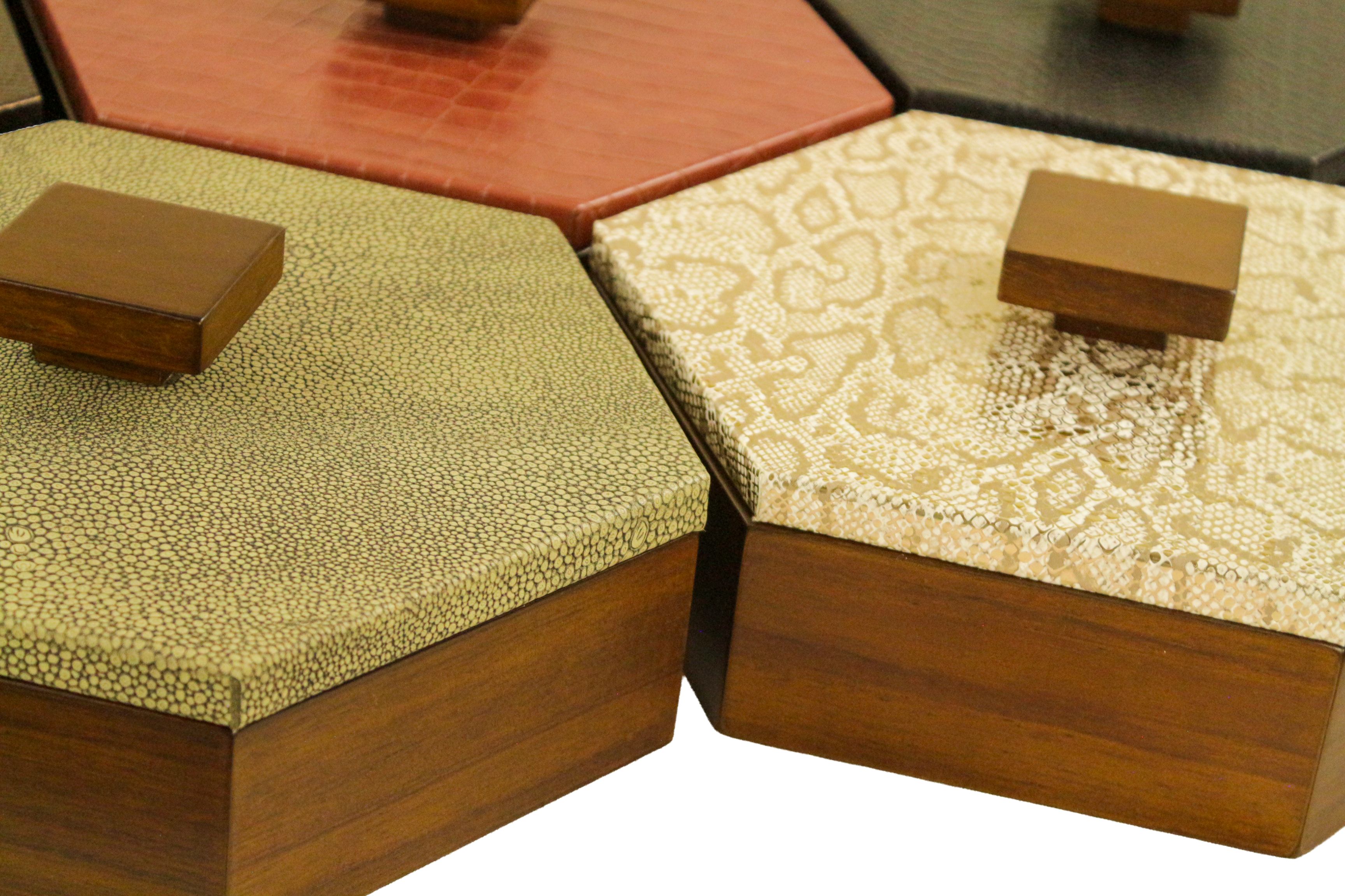 Caja decorativa hexagonal Curpiel Sintética